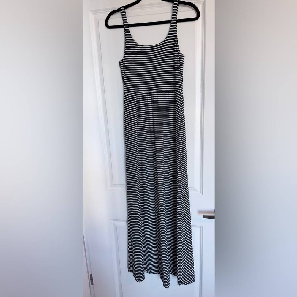 PEACH Striped Navy and White Maxi Dress Women’s Small - Picture 6 of 6